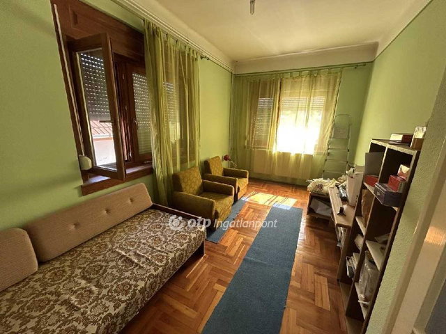 Eladó családi ház, Bagon 75 M Ft, 6+1 szobás