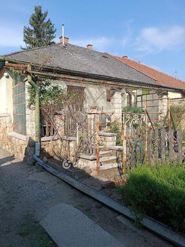 Eladó családi ház, Nyíregyházán 95 M Ft, 3 szobás