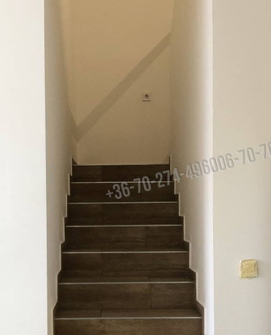 Kiadó családi ház, albérlet, Vácon 3000 E Ft / hó, 12 szobás
