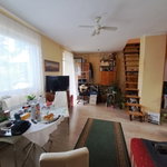 Eladó téglalakás