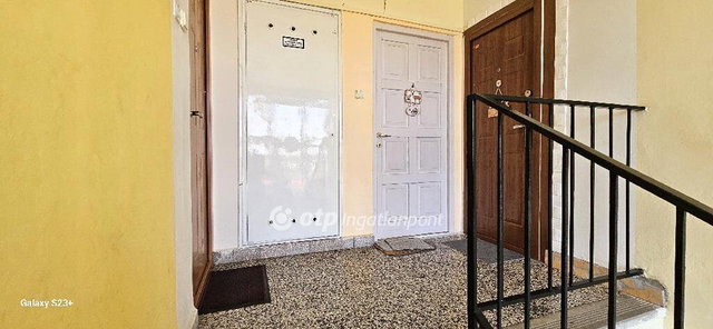 Eladó panellakás, Nagykőrösön 32 M Ft, 2 szobás