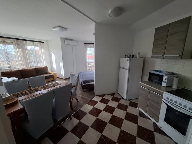 Eladó téglalakás, Hajdúszoboszlón, Lovas utcában 51 M Ft