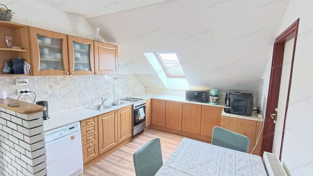 Eladó családi ház, Bándon 134 M Ft, 8+1 szobás