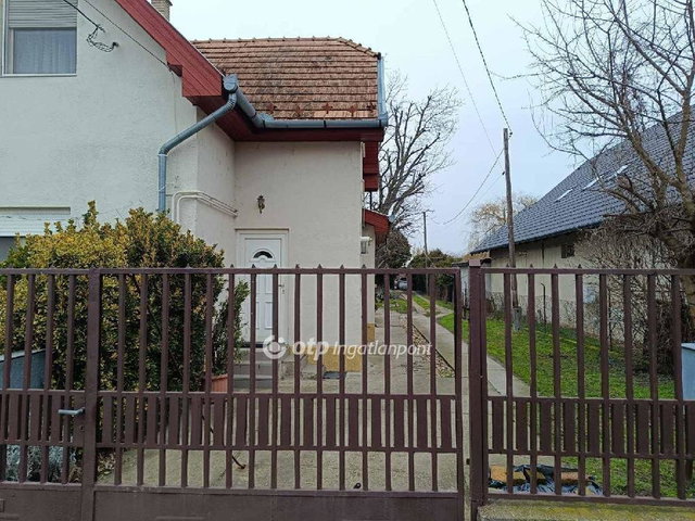 Eladó téglalakás, Szigethalmon 82.9 M Ft, 2+2 szobás