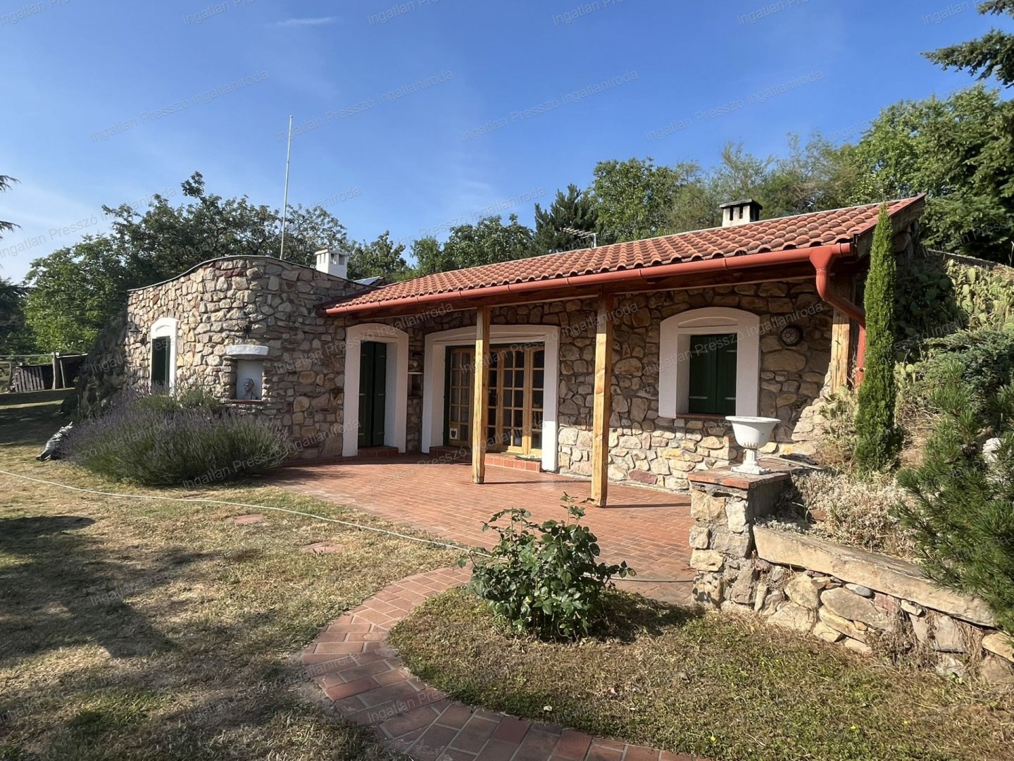 3 bed · 85m² · 199.000.000 ft