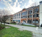 Eladó üzlethelyiség, Pécsett 250 M Ft, 8 szobás