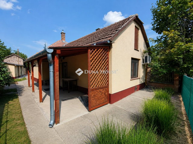 Eladó családi ház, Nagykőrösön 35.9 M Ft, 2 szobás