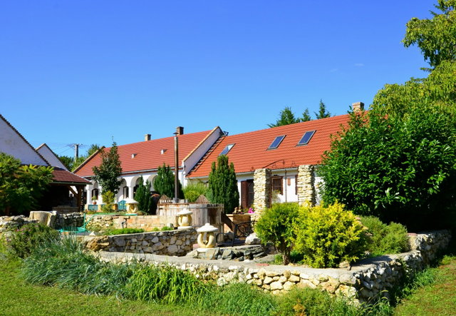 Eladó családi ház, Gannán 185 M Ft, 4 szobás