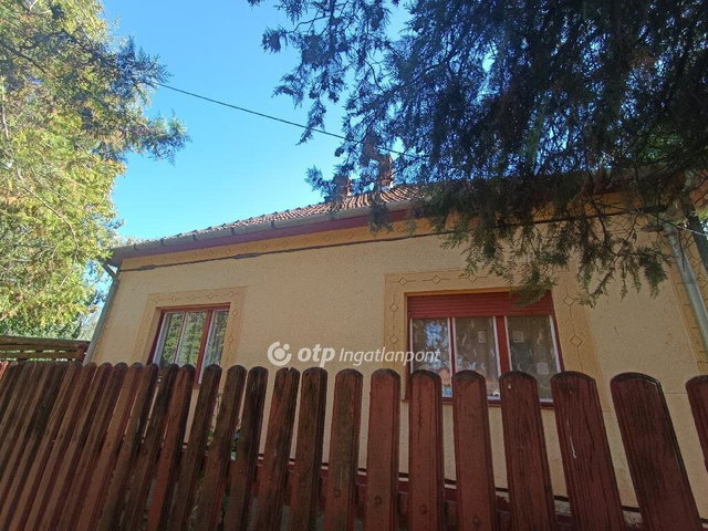 Eladó családi ház, Egyeken 20 M Ft, 3 szobás