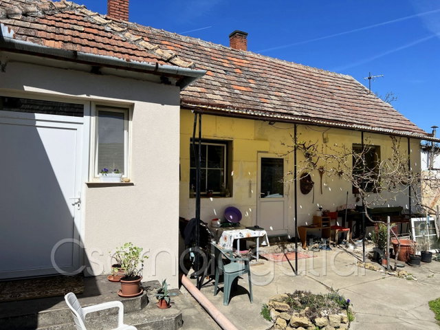 Eladó családi ház, Várkeszőn 27.9 M Ft, 3 szobás
