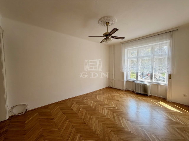 Kiadó téglalakás, albérlet, Budapesten, I. kerületben, 3 szobás