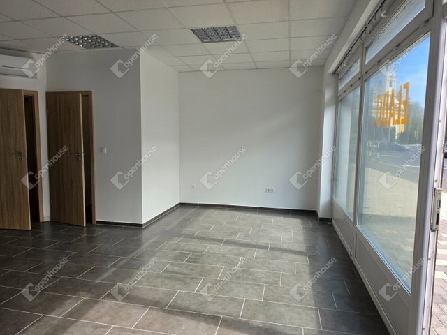 Eladó üzlethelyiség, Kapuváron 35.5 M Ft, 1 szobás