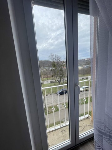 Eladó téglalakás, Komlón 25 M Ft, 2 szobás