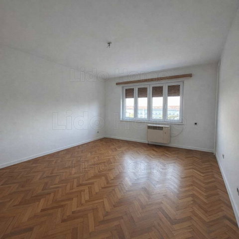 Eladó téglalakás, Székesfehérvárott 48.9 M Ft, 2 szobás