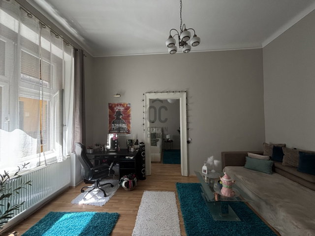 Eladó téglalakás, Budapesten, VI. kerületben 84.9 M Ft, 2 szobás