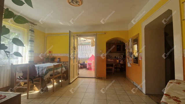 Eladó családi ház, Etén 37 M Ft, 3 szobás