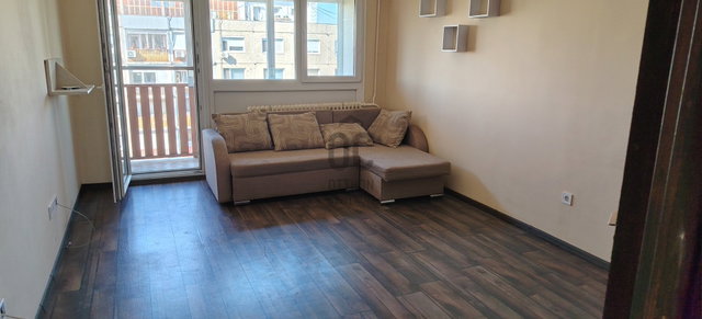 Eladó panellakás, Szegeden, Retek utcában 49.9 M Ft, 3 szobás