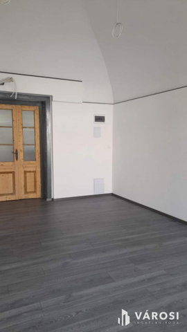Kiadó üzlethelyiség, Debrecenben 250 E Ft / hó, 1 szobás
