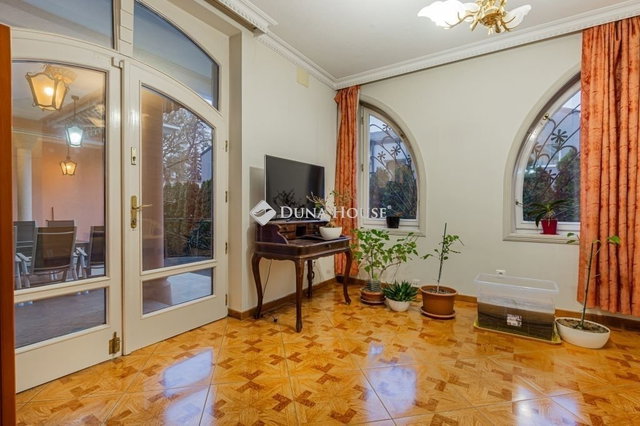 Eladó családi ház, Budapesten, XIV. kerületben 350 M Ft