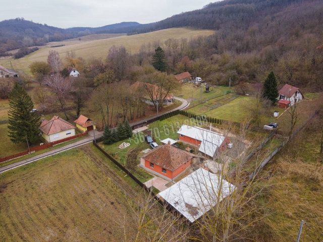 Eladó családi ház, Kisecseten 32.9 M Ft, 2 szobás