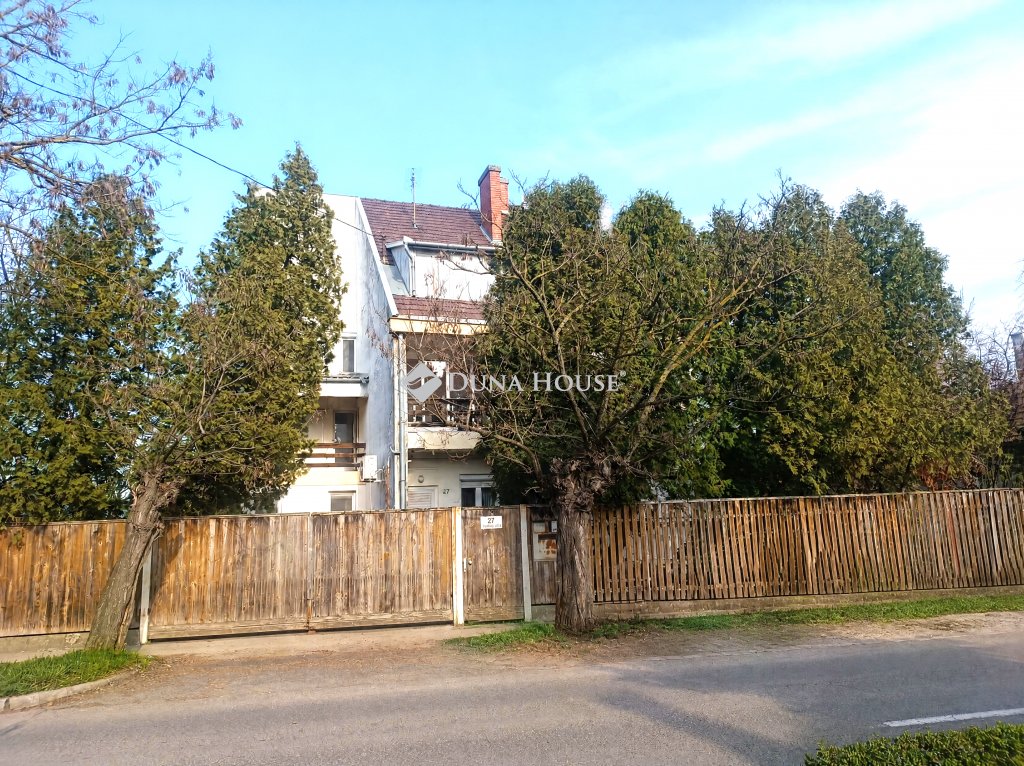 11 bed · 500m² · 155.000.000 ft