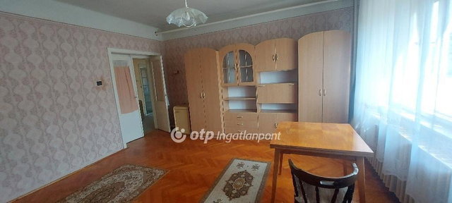 Eladó családi ház, Csépán 20 M Ft, 3 szobás