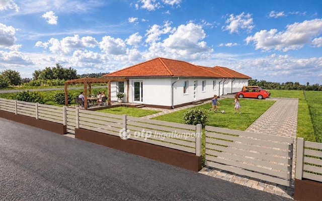 Eladó ikerház, Galgahévízen 90 M Ft, 3 szobás