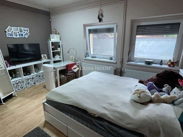 Eladó családi ház, Csömörön 132 M Ft, 4 szobás