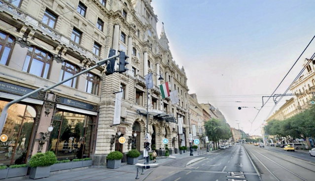 Eladó téglalakás, Budapesten, VII. kerületben 300 M Ft, 8 szobás