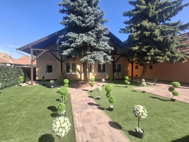 Eladó családi ház, Kistarcsán, Baross Gábor utcában 179 M Ft