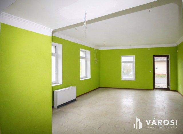 Eladó üzlethelyiség, Gyomaendrődön 19.9 M Ft, 3+1 szobás