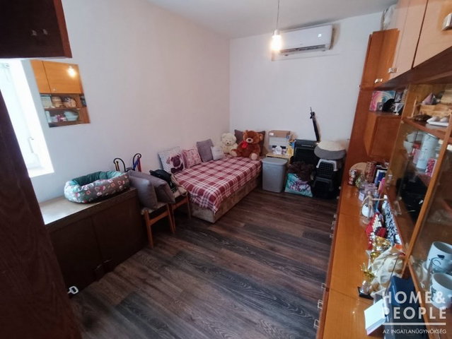 Eladó családi ház, Kiszomboron 26.99 M Ft, 2 szobás