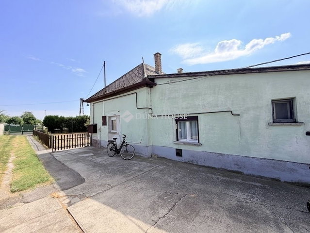 Eladó családi ház, Monoron 79 M Ft, 5 szobás