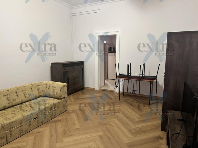 Kiadó téglalakás, albérlet, Szegeden 240 E Ft / hó, 2 szobás