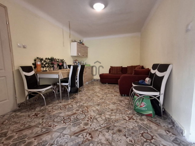 Eladó családi ház, Bakonyán 21.9 M Ft, 1 szobás