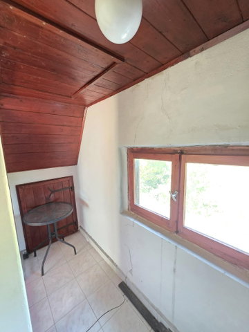 Eladó családi ház, Pécsett 17.8 M Ft, 2 szobás