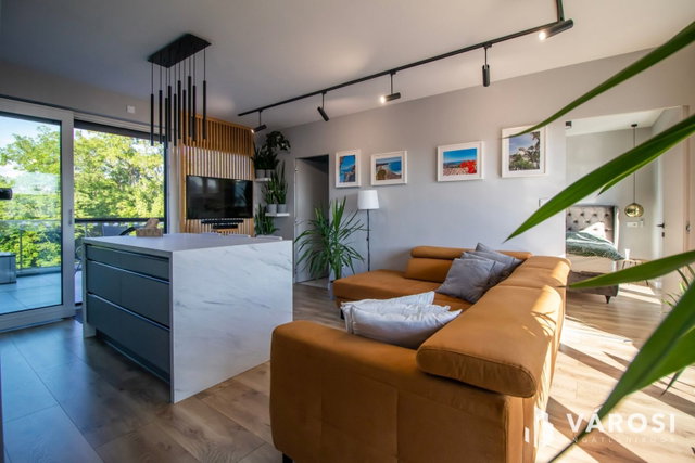 Kiadó téglalakás, albérlet, Velencén 330 E Ft / hó, 2 szobás