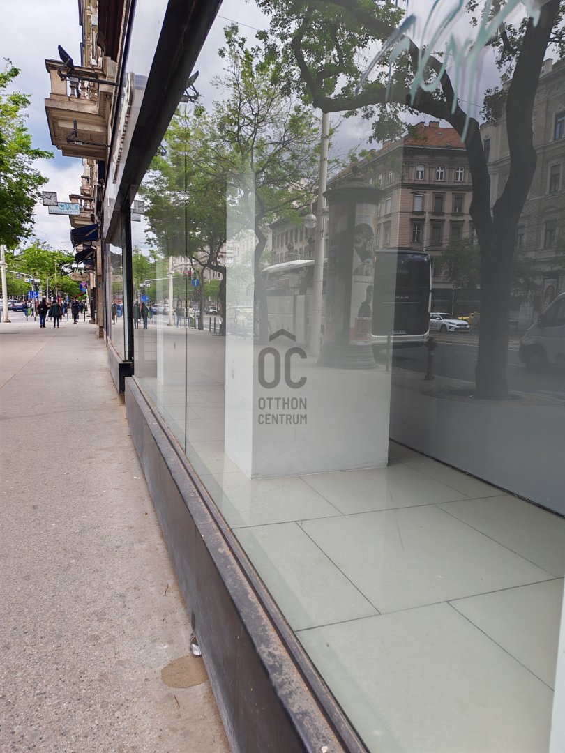 250m² · 2.722.500 ft
