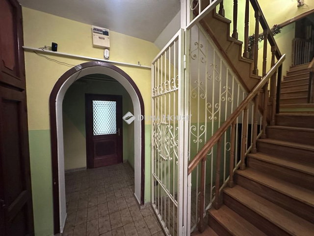 Eladó családi ház, Szegeden, Jakab Lajos utcában 160 M Ft