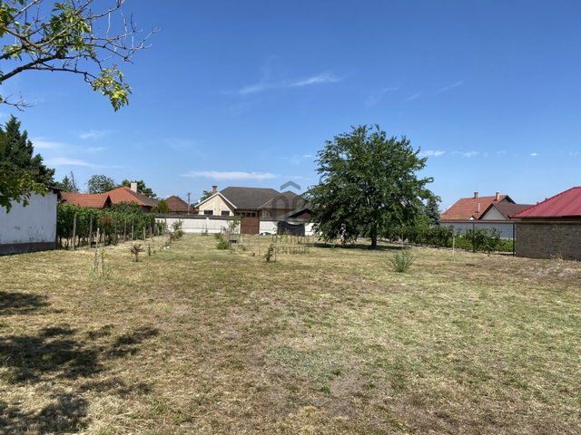 Eladó telek, Cegléden 52 M Ft / költözzbe.hu