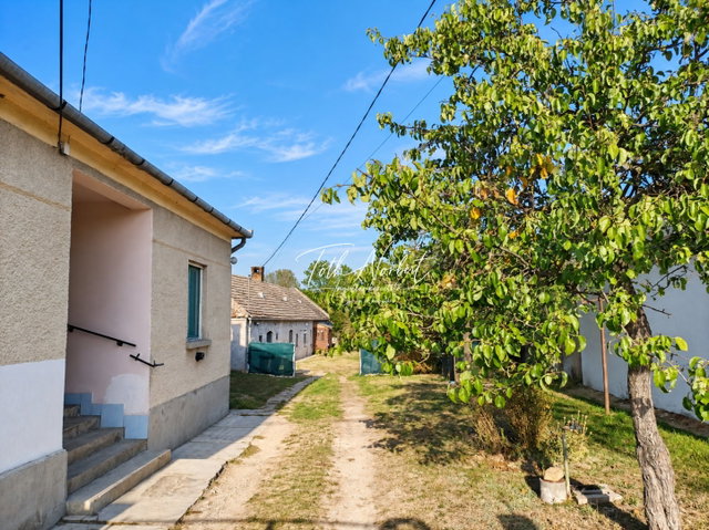 Eladó családi ház, Gyepükajánon 28 M Ft, 3 szobás
