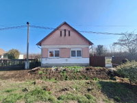 Eladó családi ház, Füzesgyarmaton 23 M Ft, 2 szobás