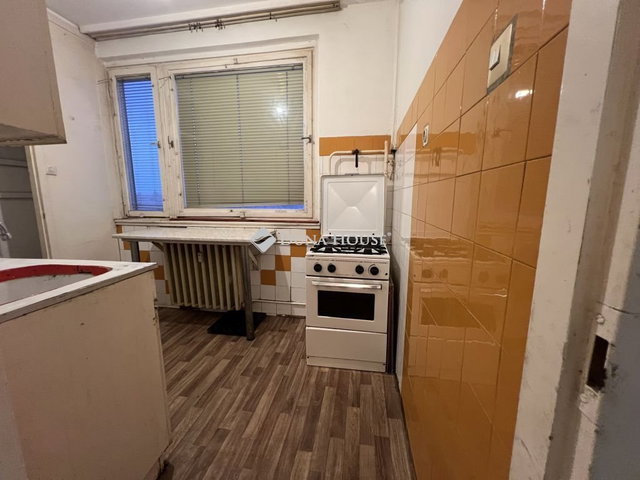Eladó panellakás, Algyőn 47.5 M Ft, 1+1 szobás