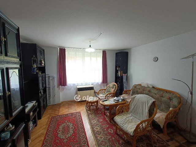 Eladó családi ház, Kiskunlacházán 125 M Ft, 1+2 szobás