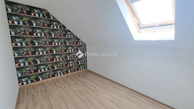 Eladó téglalakás, Budapesten, III. kerületben 198.9 M Ft