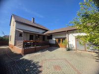 Eladó családi ház, Szigetszentmiklóson 91 M Ft, 4+2 szobás