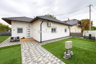 Eladó családi ház, Százhalombattán 109.9 M Ft, 3 szobás