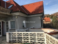 Eladó üzlethelyiség, Pécsett, Bálicsi úton 129 M Ft
