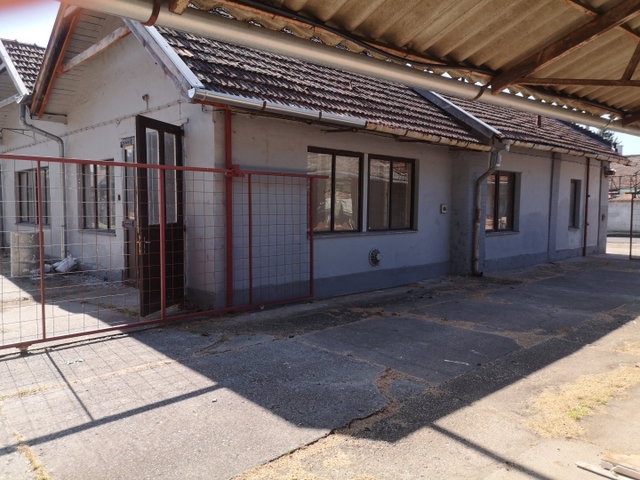 Kiadó ipari ingatlan, Gyulán 90 E Ft / hó / költözzbe.hu