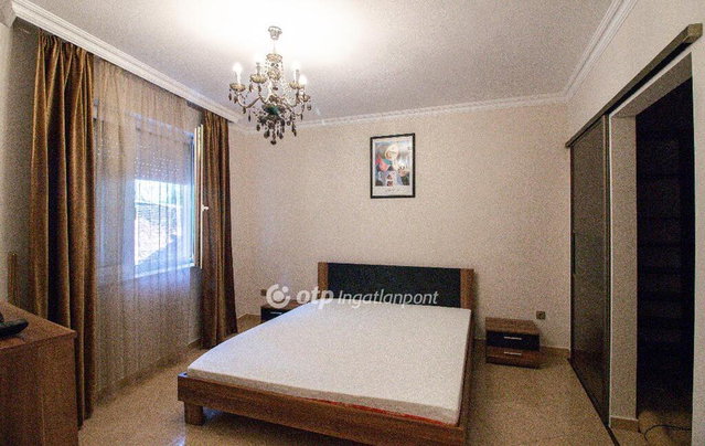 Kiadó téglalakás, albérlet, Debrecenben 300 E Ft / hó, 2 szobás